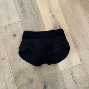 lululemon speed up 2.5 shorts